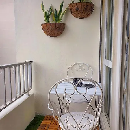 Appartamento Avec Balcon Au Sud Parigi